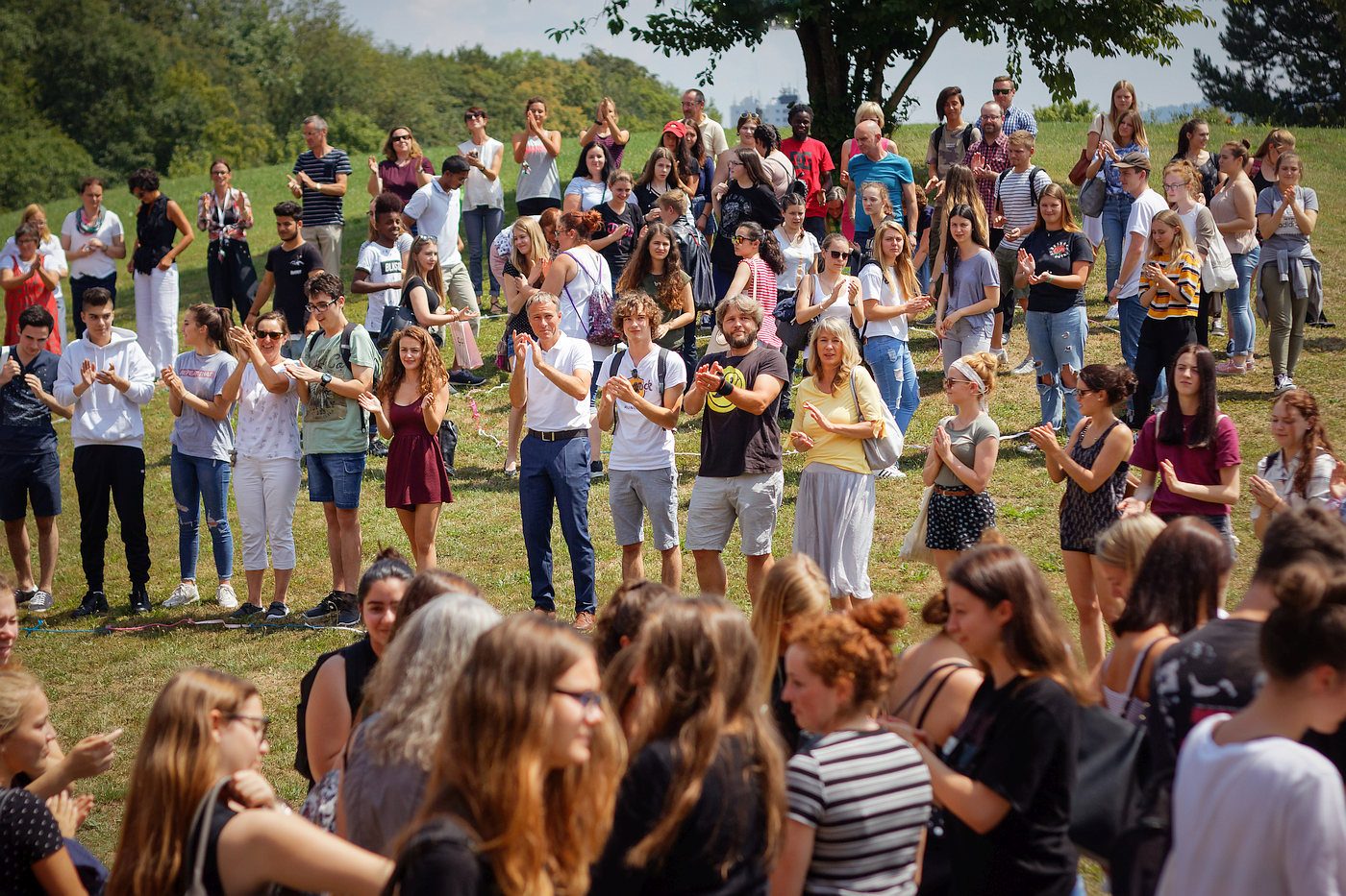 Es gibt so vieles, was uns verbindet: Die AvH-Menschenkette